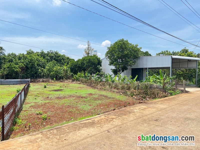 410tr có ngay 1 sào đất đẹp và tiềm năng tại Định Quán