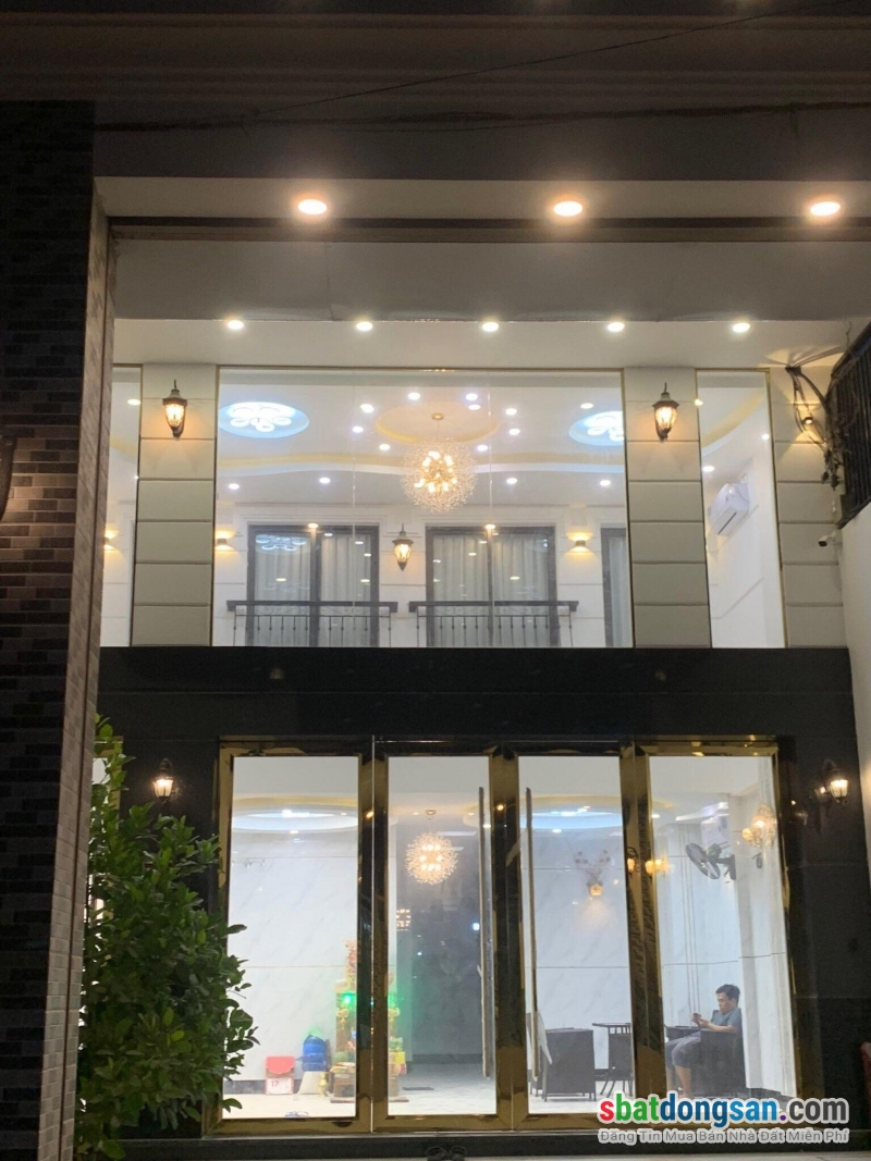 bán khách sạn giá đổ nợ chưa qua sử dụng ngay biển Vĩnh Hải Nha Trang lh 0985451850